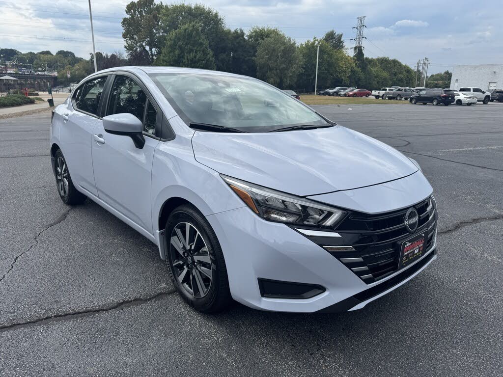 2025 Nissan Versa SV FWD