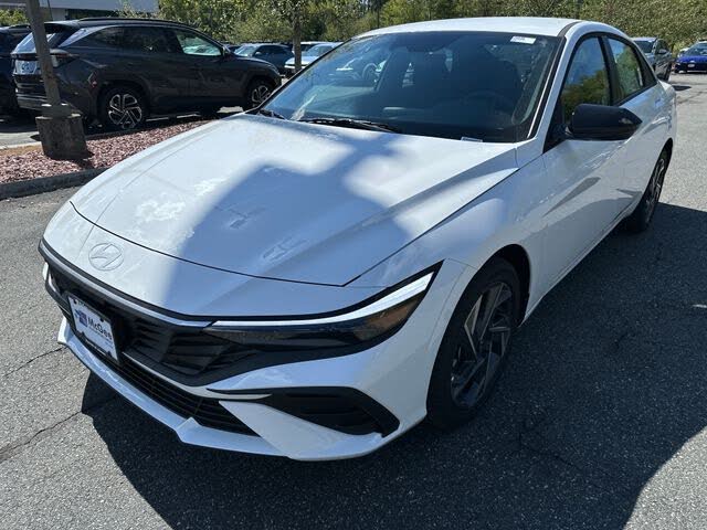 2025 Hyundai Elantra SEL Sport FWD