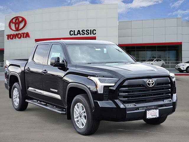 2025 Toyota Tundra SR5 CrewMax Cab 4WD