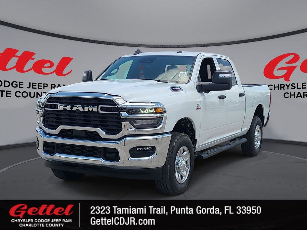 2025 RAM 3500 Tradesman Crew Cab 4WD