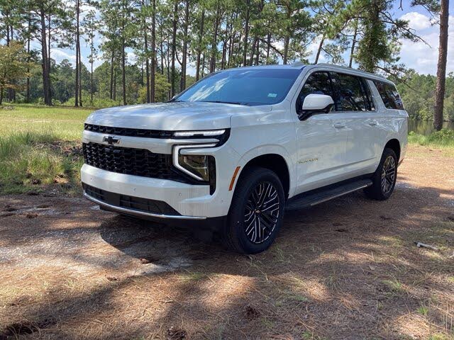 2025 Chevrolet Suburban LS RWD