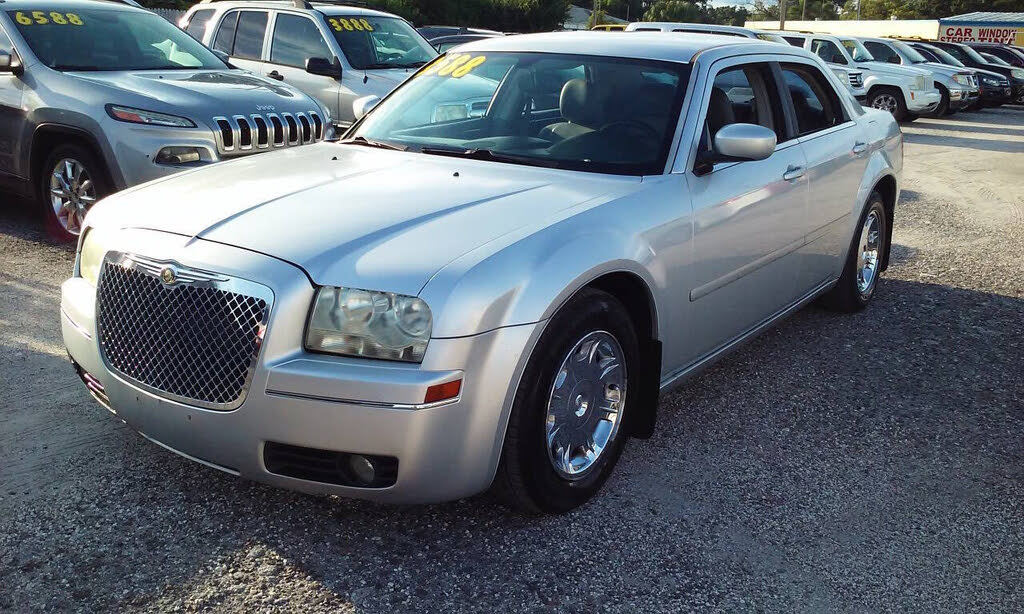 2005 Chrysler 300 Touring RWD