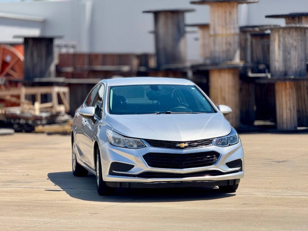 2016 Chevrolet Cruze LS Sedan FWD