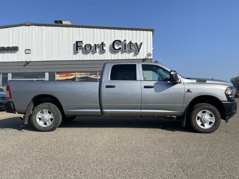 2024 RAM 3500 Tradesman Crew Cab LB 4WD