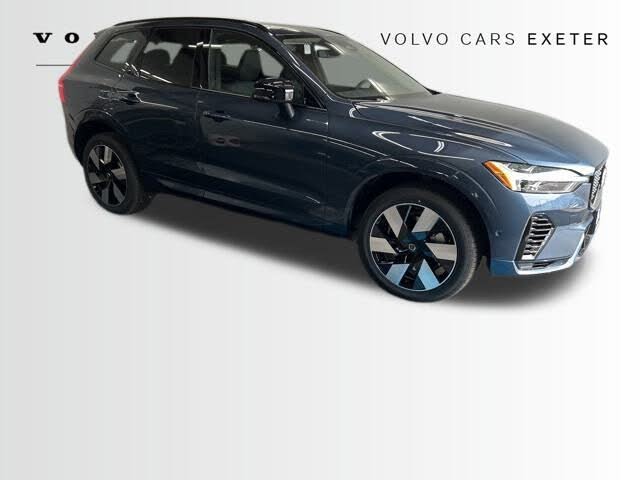 2025 Volvo XC60 Recharge T8 Plus Dark Theme eAWD