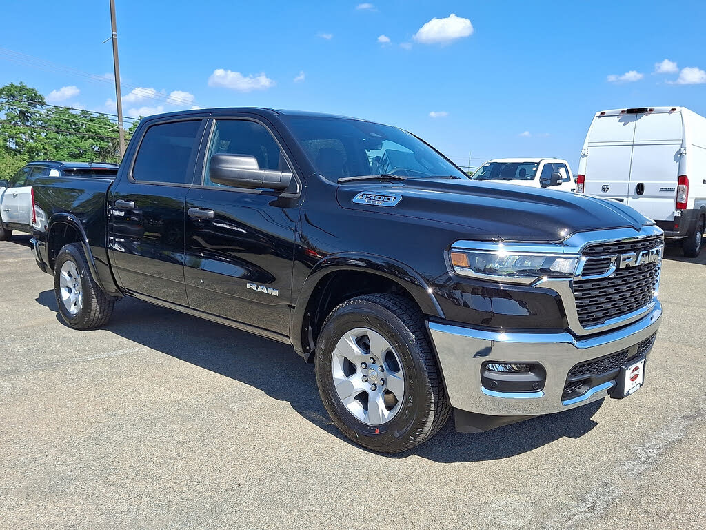 2025 RAM 1500 Big Horn Crew Cab 4WD