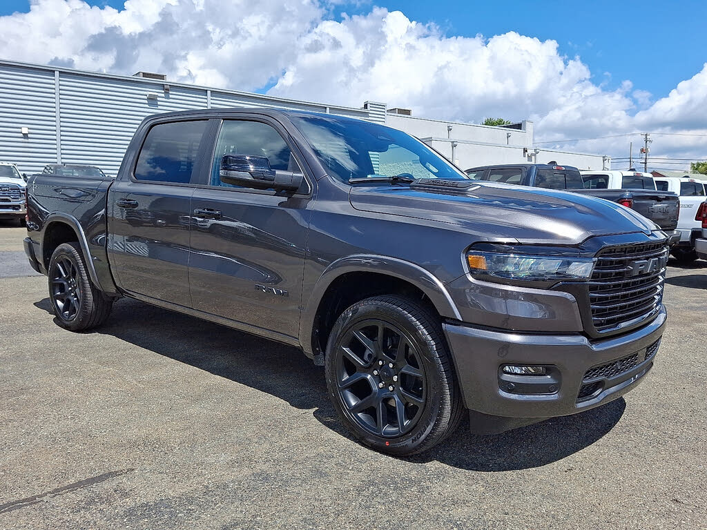 2026 RAM 1500 Laramie Crew Cab 4WD