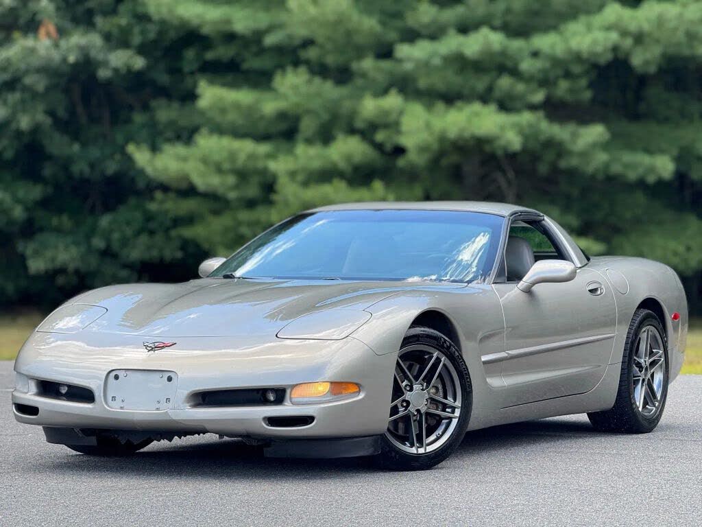 1998 Chevrolet Corvette Coupe RWD