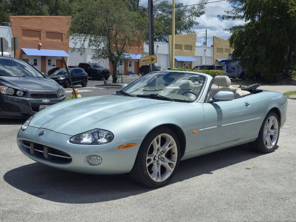 2003 Jaguar XK-Series XK8 Convertible RWD