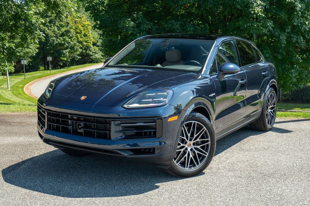 2025 Porsche Cayenne Coupe AWD