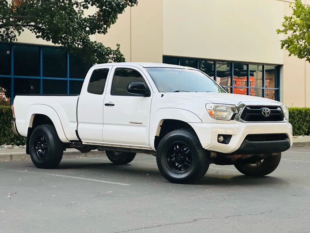 2014 Toyota Tacoma PreRunner Access Cab V6 SB