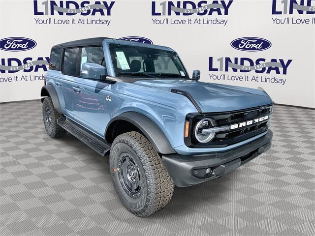 2025 Ford Bronco Outer Banks 4-Door 4WD