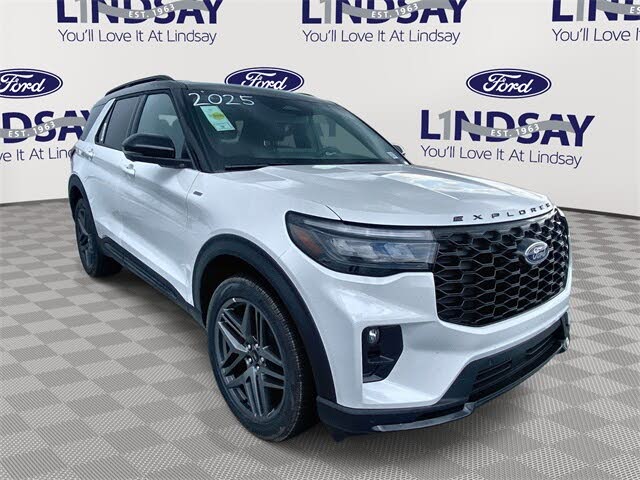 2025 Ford Explorer ST-Line AWD