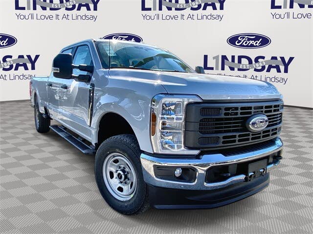 2026 Ford F-350 Super Duty XL Crew Cab 4WD