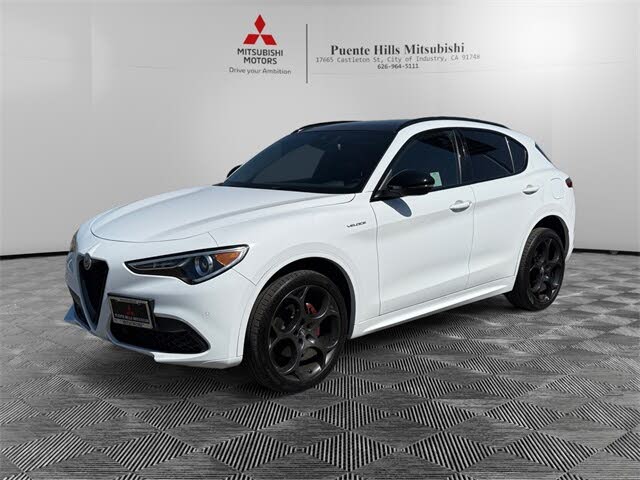 2022 Alfa Romeo Stelvio Veloce AWD