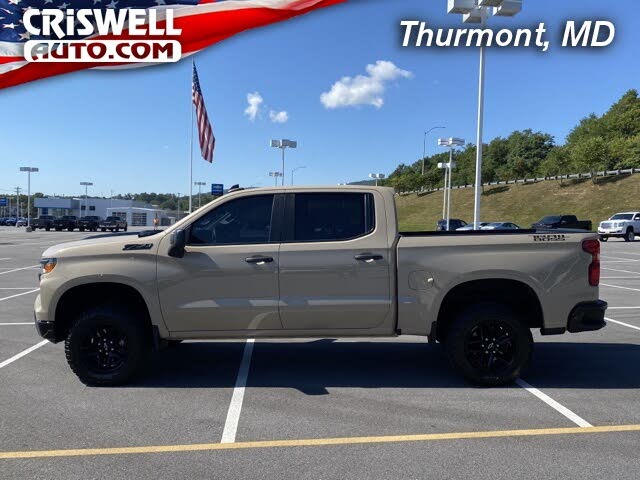2023 Chevrolet Silverado 1500 Custom Trail Boss Crew Cab 4WD