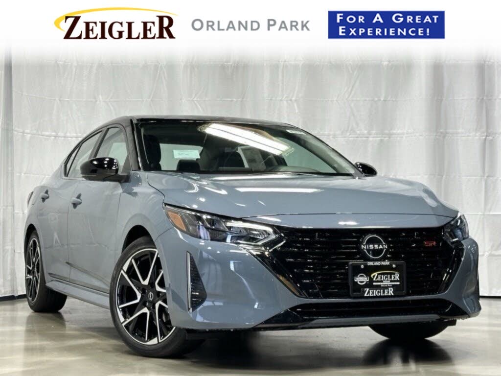 2025 Nissan Sentra SR FWD