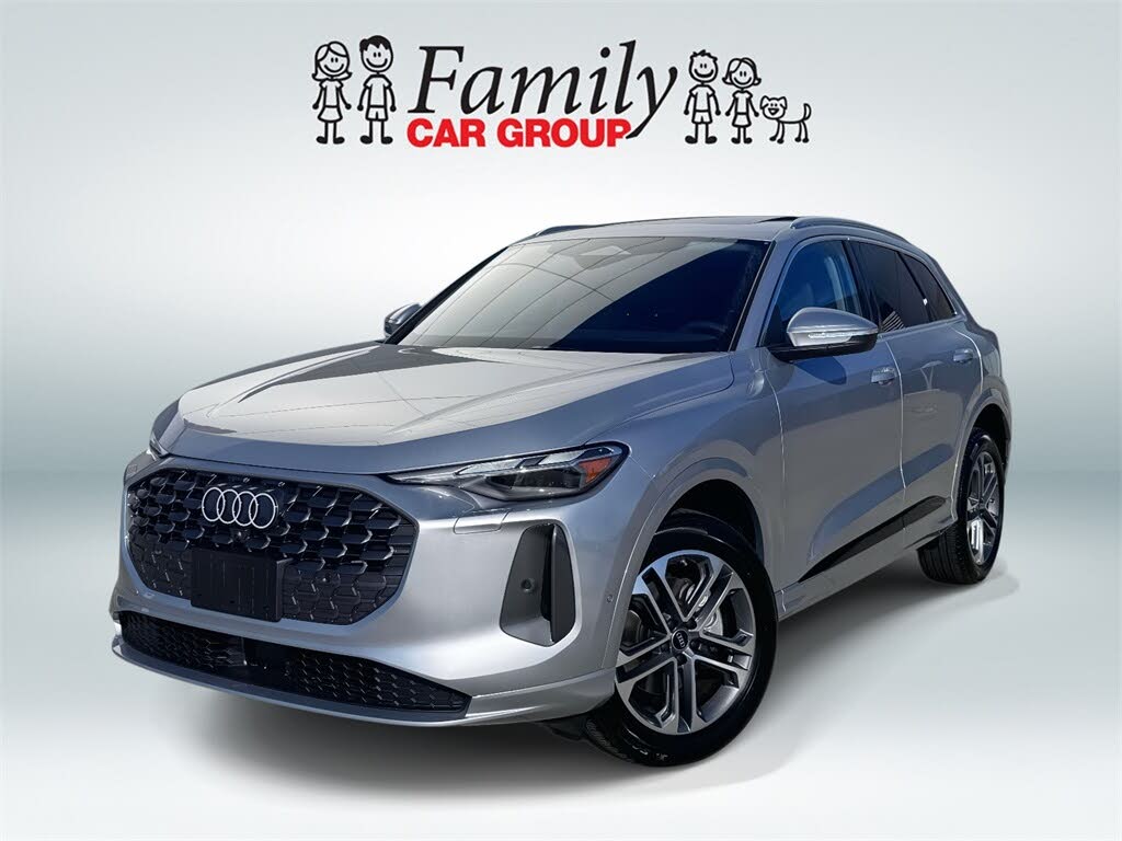 2025 Audi Q5 quattro Premium 40 TFSI