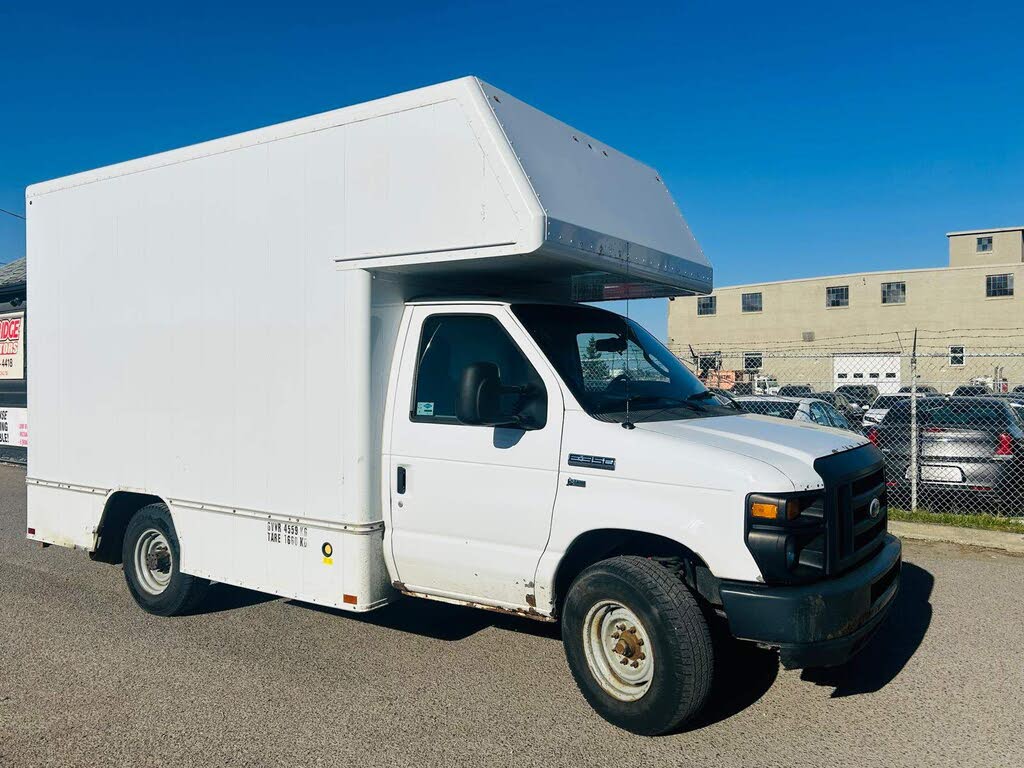 2014 Ford E-Series Chassis E-350 Super Duty 138 Cutaway RWD