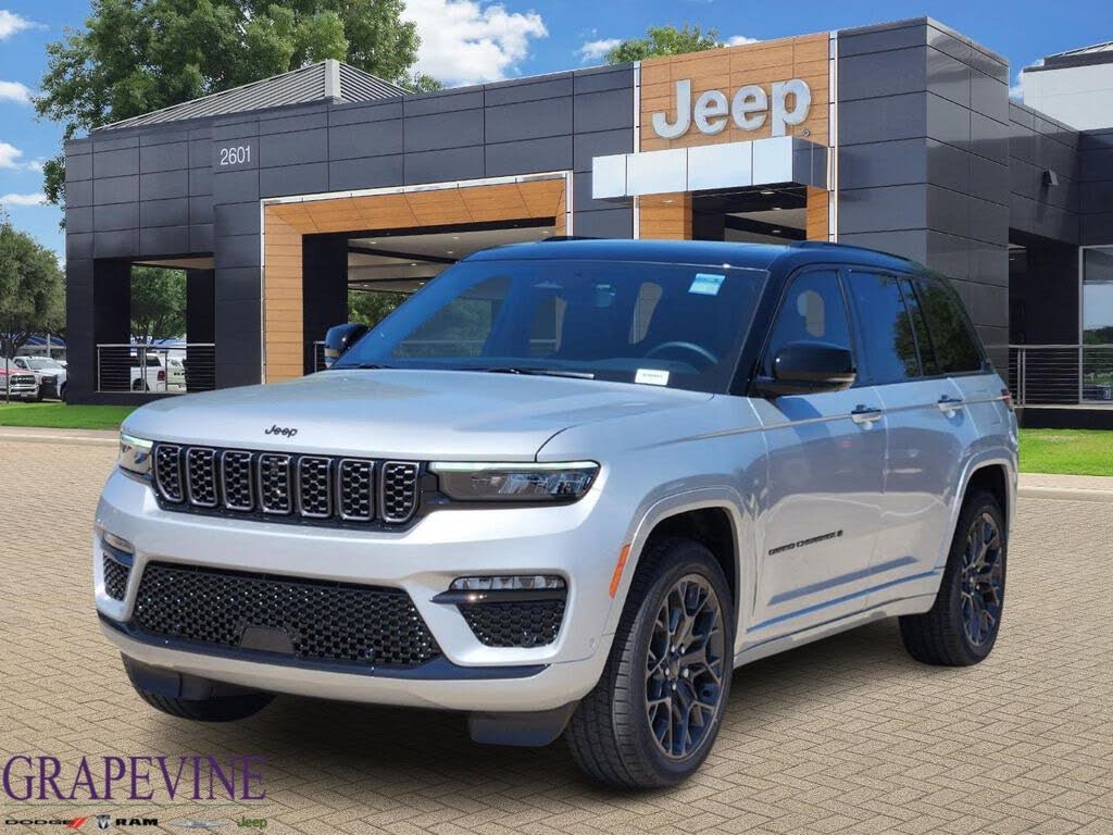 2025 Jeep Grand Cherokee Summit 4WD