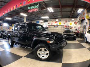 Jeep Gladiator Sport S Crew Cab 4WD