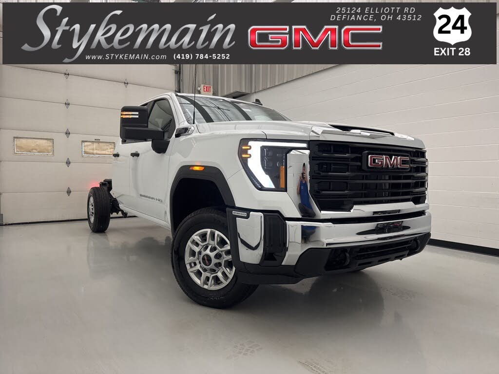 2026 GMC Sierra 2500HD Pro Double Cab LB 4WD