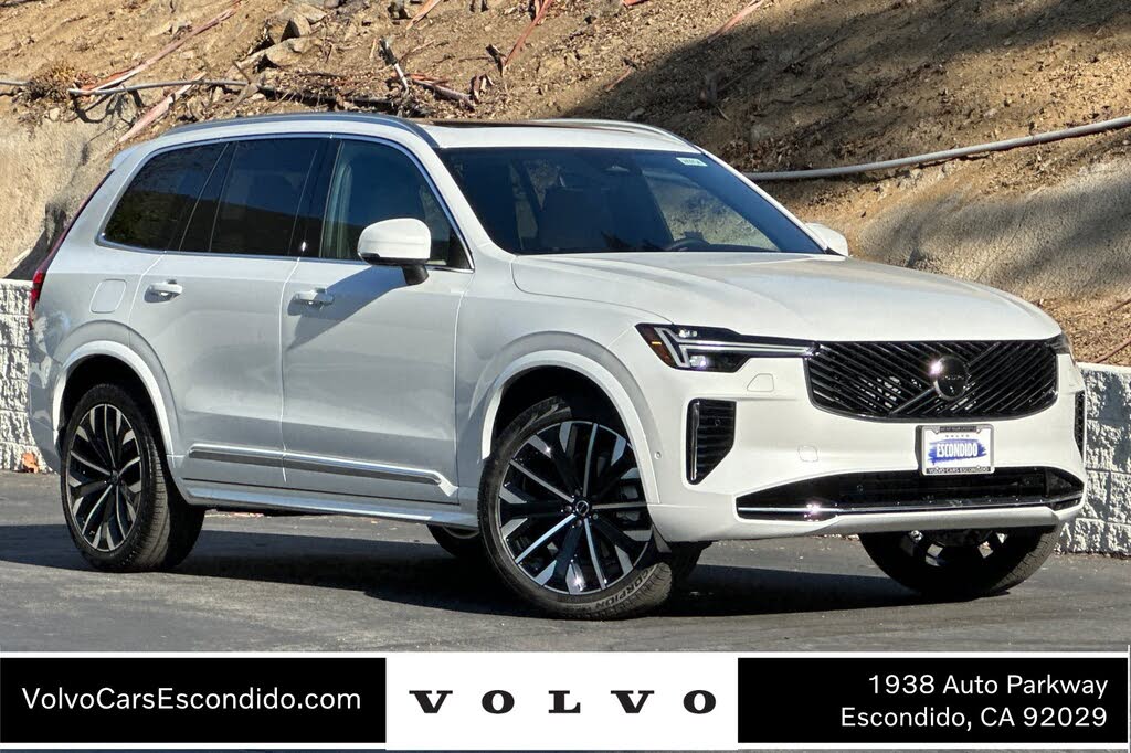 2026 Volvo XC90 B6 Plus 7-Passenger AWD