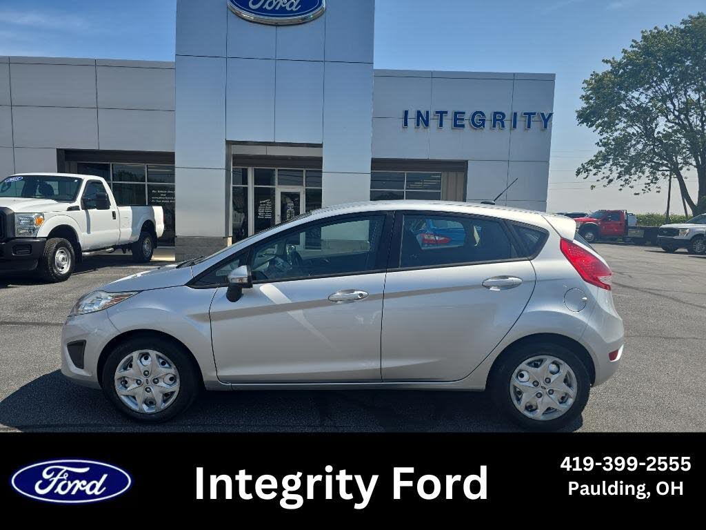 2013 Ford Fiesta SE Hatchback