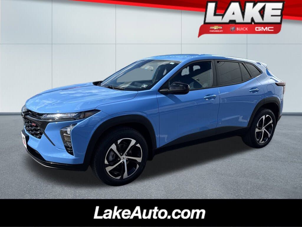 2024 Chevrolet Trax RS with 1RS FWD