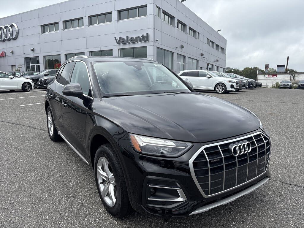 2023 Audi Q5 quattro Premium 40 TFSI