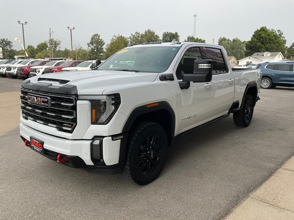 2024 GMC Sierra 2500HD AT4 Crew Cab 4WD