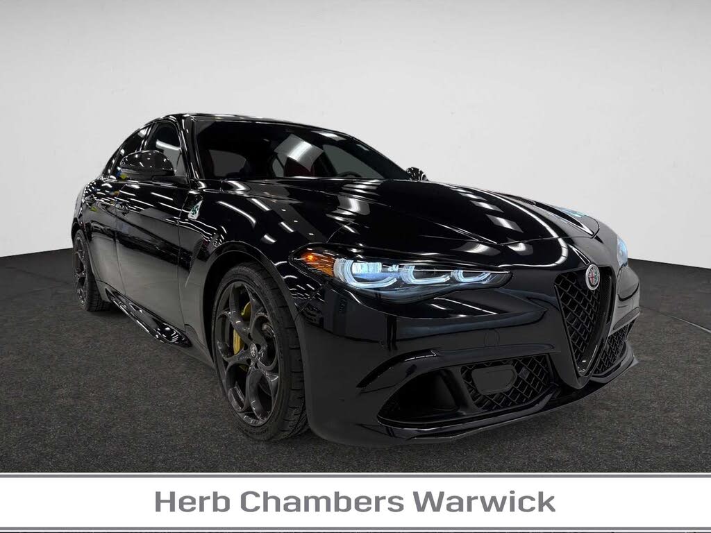 2024 Alfa Romeo Giulia Quadrifoglio Carbon RWD