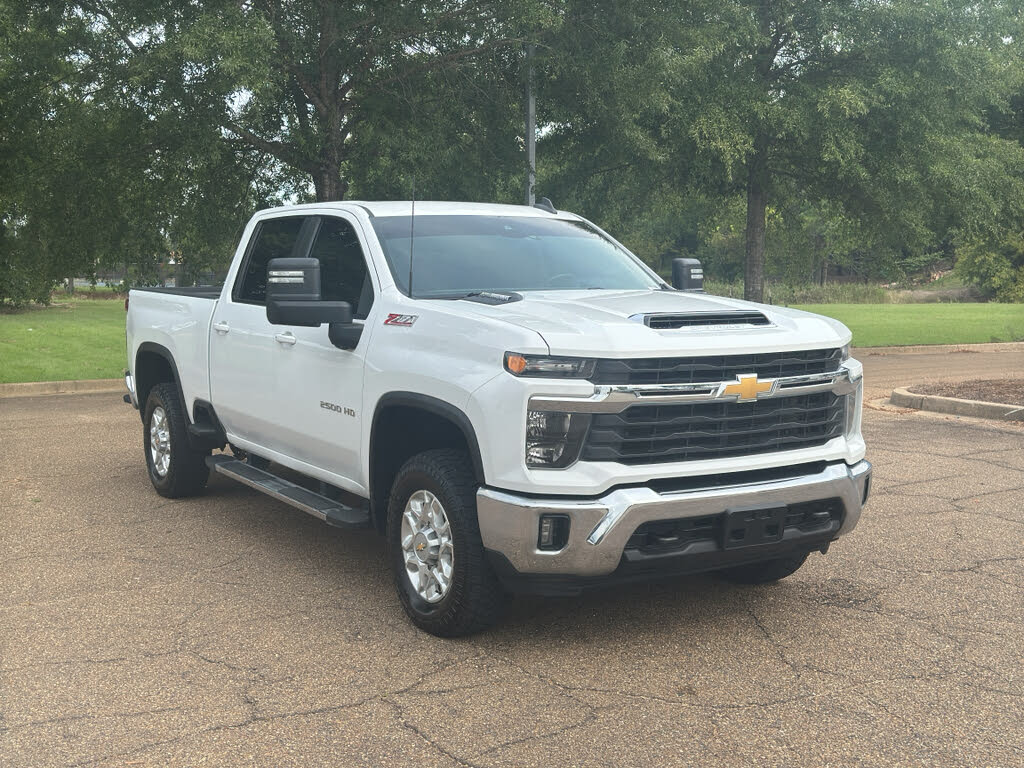 2024 Chevrolet Silverado 2500HD LT Crew Cab 4WD