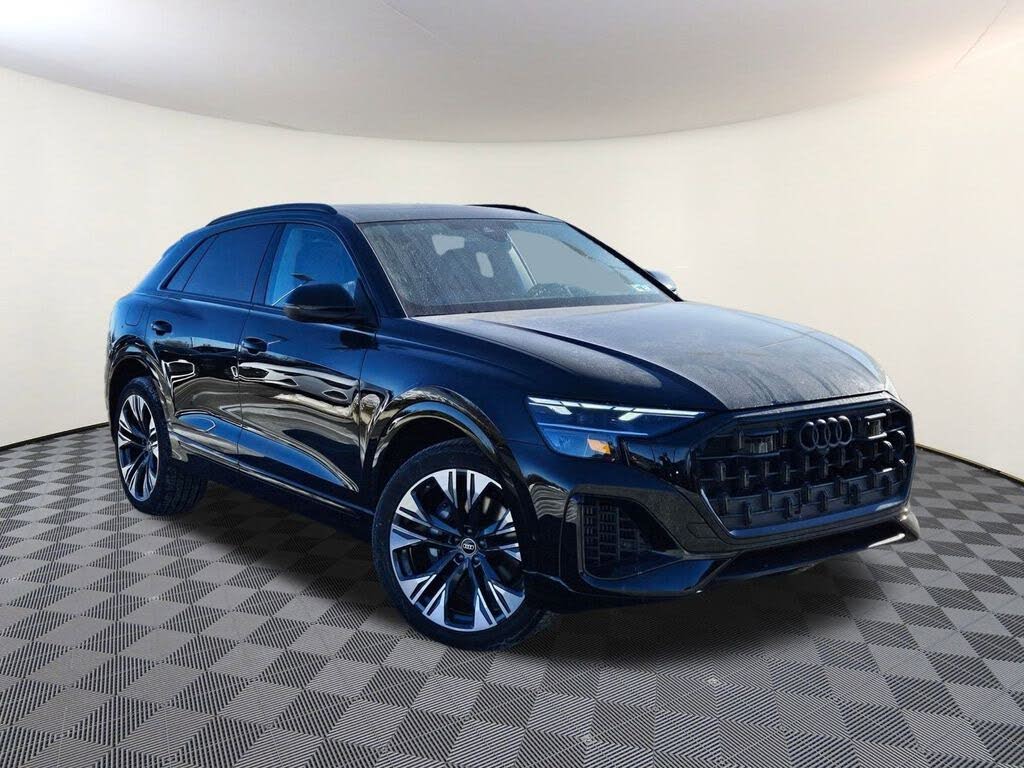2025 Audi Q8 quattro Premium 55 TFSI