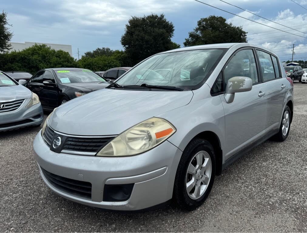 2007 Nissan Versa S Hatchback