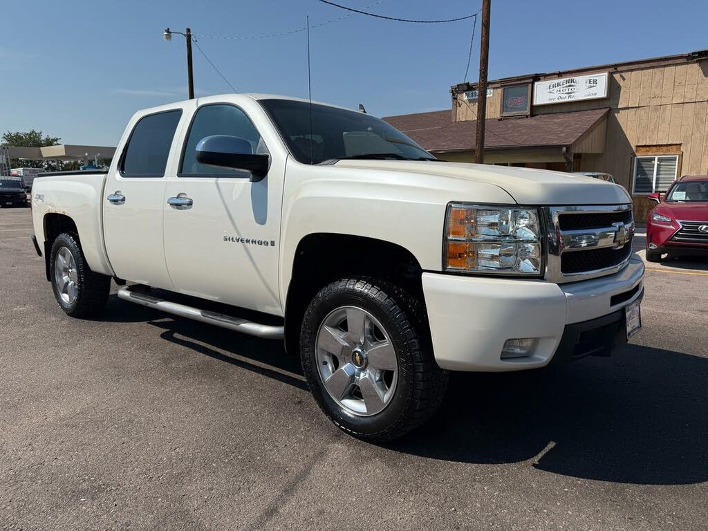2009 Chevrolet Silverado 1500 LTZ Crew Cab 4WD