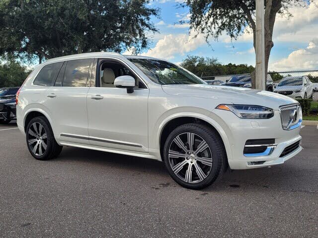 2023 Volvo XC90 B6 Ultimate Bright Theme 7-Passenger AWD