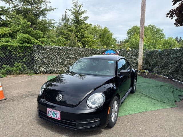 2013 Volkswagen Beetle 2.5L Entry