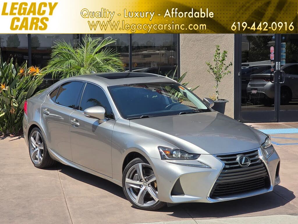 2018 Lexus IS 300 RWD