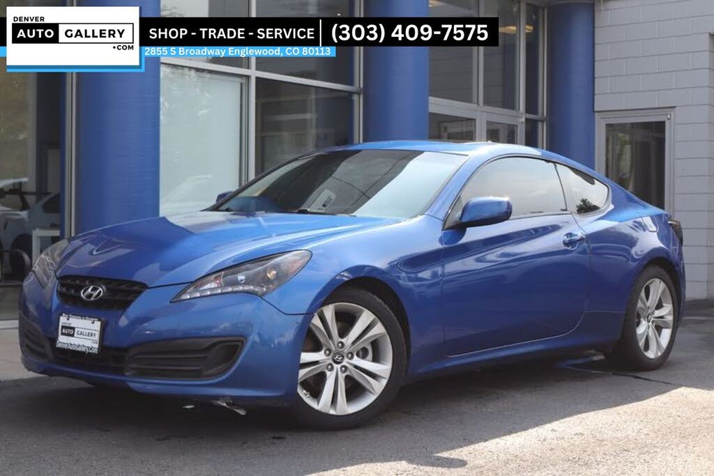 2010 Hyundai Genesis Coupe 2.0T Premium RWD