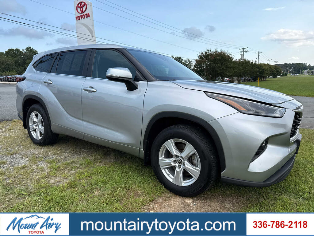 2024 Toyota Highlander LE AWD