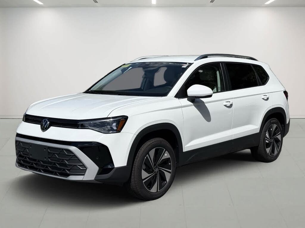 2025 Volkswagen Taos SE 4Motion