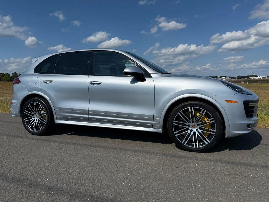 2016 Porsche Cayenne Turbo S AWD