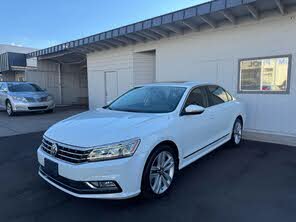 Volkswagen Passat 1.8T SE