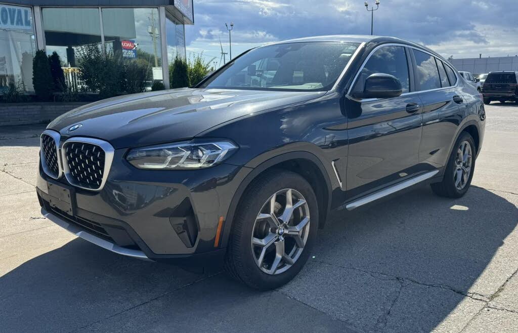 2023 BMW X4 xDrive30i AWD
