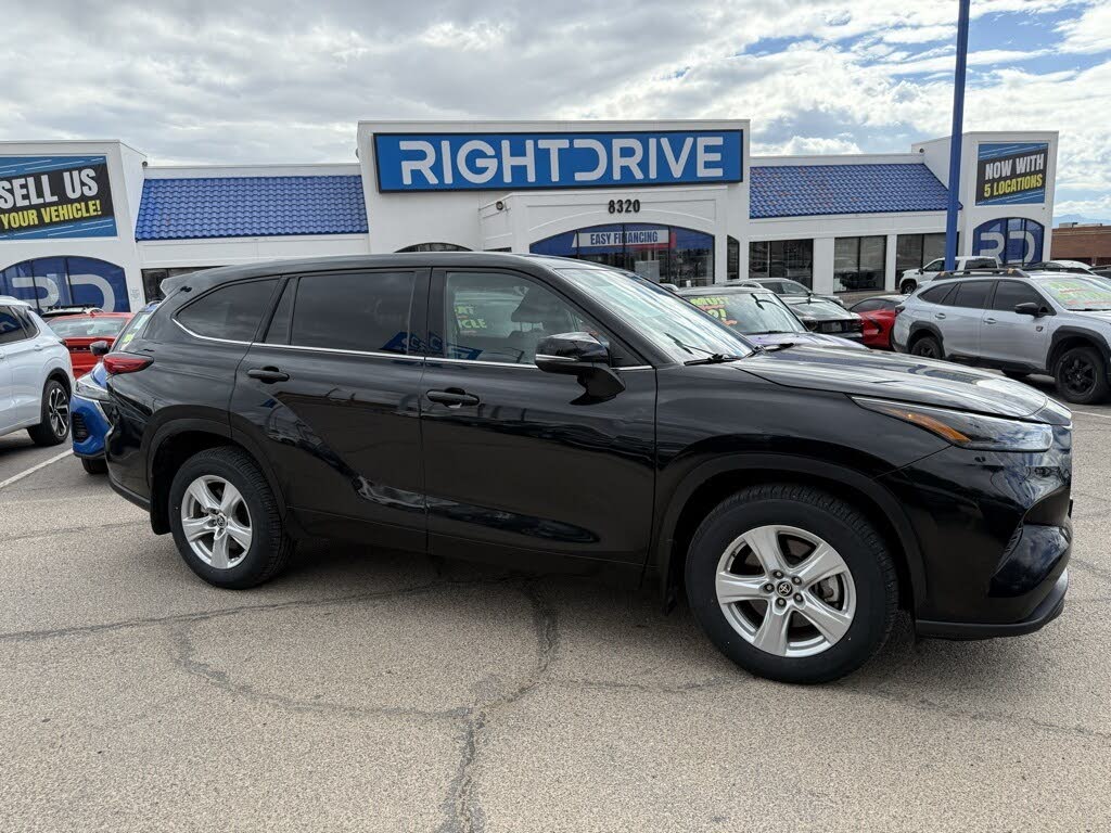 2022 Toyota Highlander LE AWD