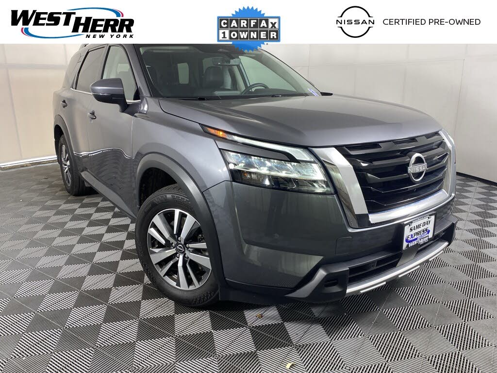 2024 Nissan Pathfinder SL 4WD