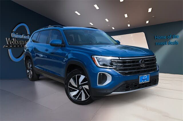 2025 Volkswagen Atlas SE FWD with Technology