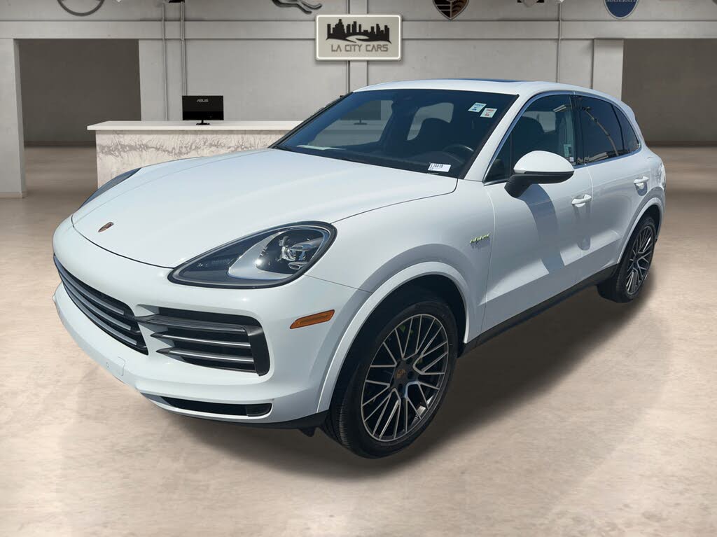 2022 Porsche Cayenne Platinum Edition AWD