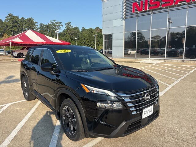 2026 Nissan Rogue SV FWD